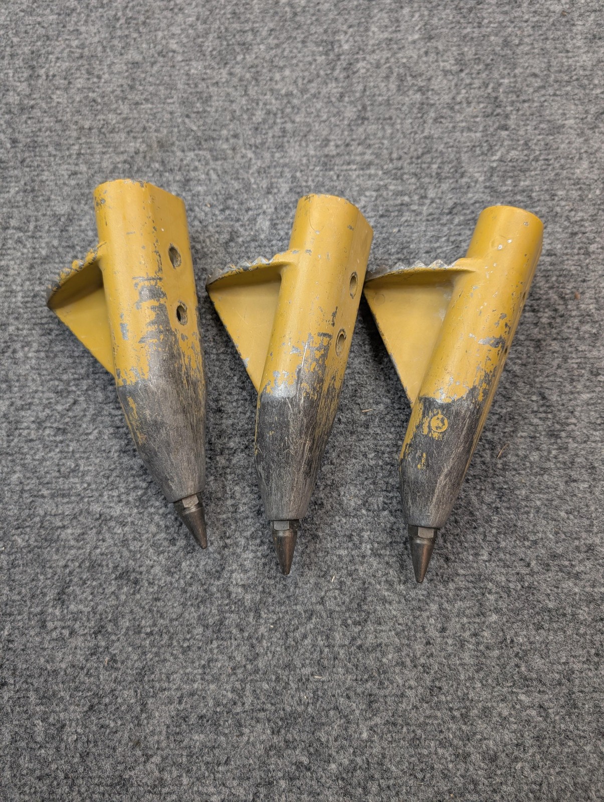 Set 3 Heavy Duty Yellow Steel Ground Spikes Anchors Replacement Parts Hardware