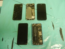 LOT OF 4 APPLE IPHONE 5 SERIES PHONES PLUS AN IPOD FOR PARTS OR REPAIR ONLY