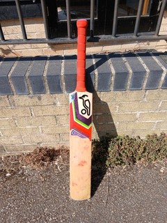 Kookaburra Instinct 300 English Willow Cricket Bat SH 2.8 lbs