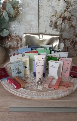 Damen Adventskalender -24 Luxusartikel- Miniatur-Pouche-Creme -Parfumproben -NEU