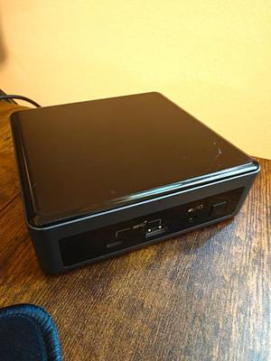 Intel NUC 10 Performance Kit Mini PC 8GB RAM 180GB SSD PSU Mint BXNUC10i5FNK1