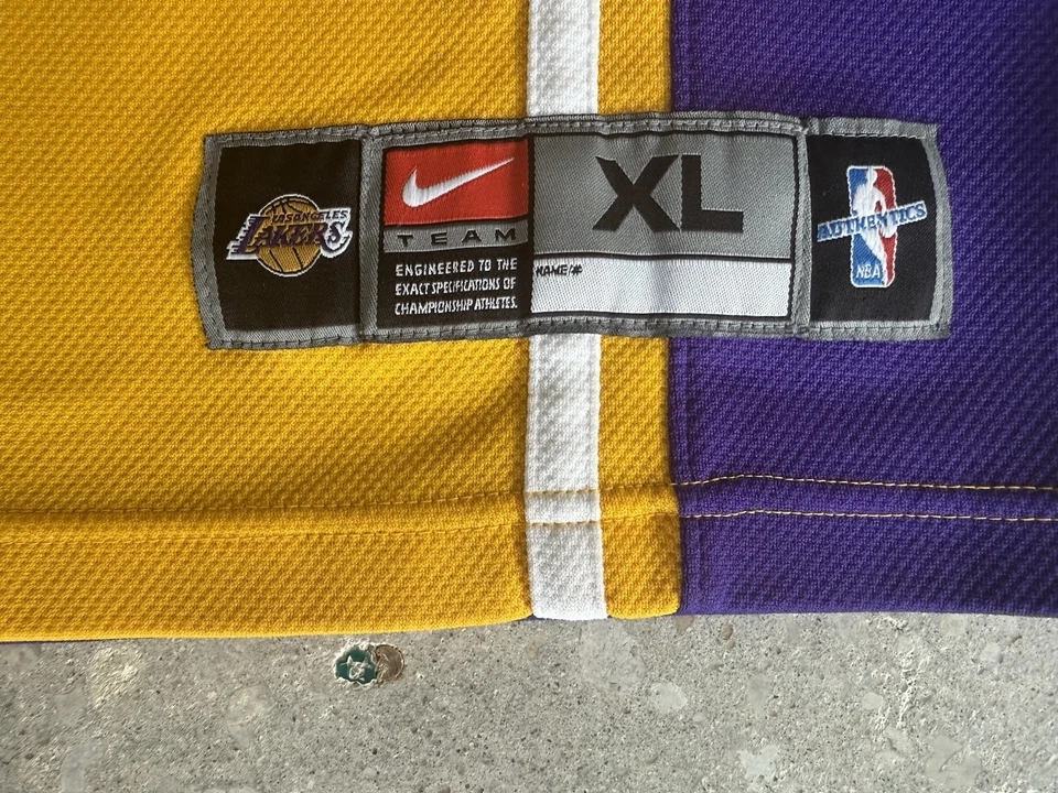 ВИНТАЖНАЯ ФУТБОЛКА ДЛЯ СТРЕЛЬБЫ LOS ANGELES LAKERS NIKE АУТЕНТИЧНАЯ РАЗМИНКА ДЖЕРСИ KOBE XL - Изображение 3 из 4