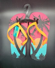 Juncture Kids Flip Flop Sandals Size L 2/3 Outdoor Beach Palm Trees