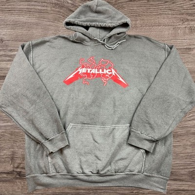 Metallica / Retro Pullover Hoodie Adult Size Medium Color Washed Black
