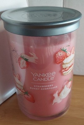 Large 2 Wick Yankee Candle Strawberry Bunny Shortcake