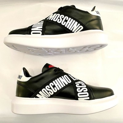 NIB Women s Love Moschino Sneakers