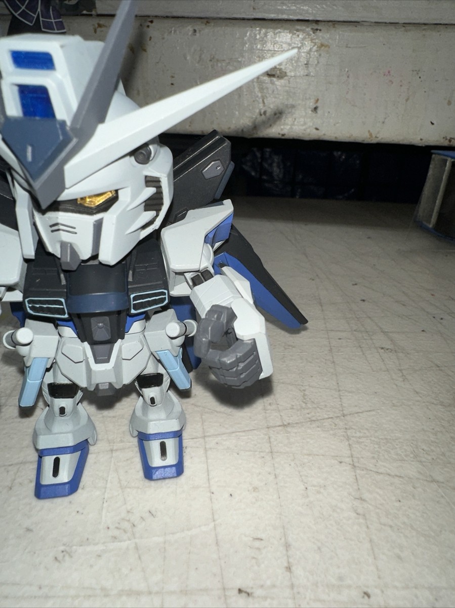 Qmsv Mini Strike Freedom Gundam Deactive No Box No Card Authentic