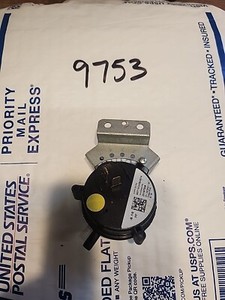 20197308 -0.10 PF Air Pressure Switch Goodman Amana 9371VO-HS-0014 Free Shipping
