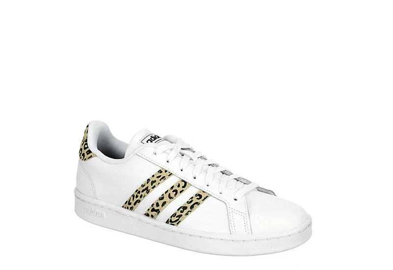 Leopard adidas shop womens