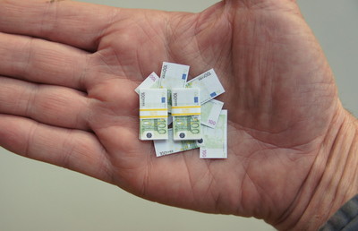 1 6 scale miniature play money 100 euro banknotes ebay