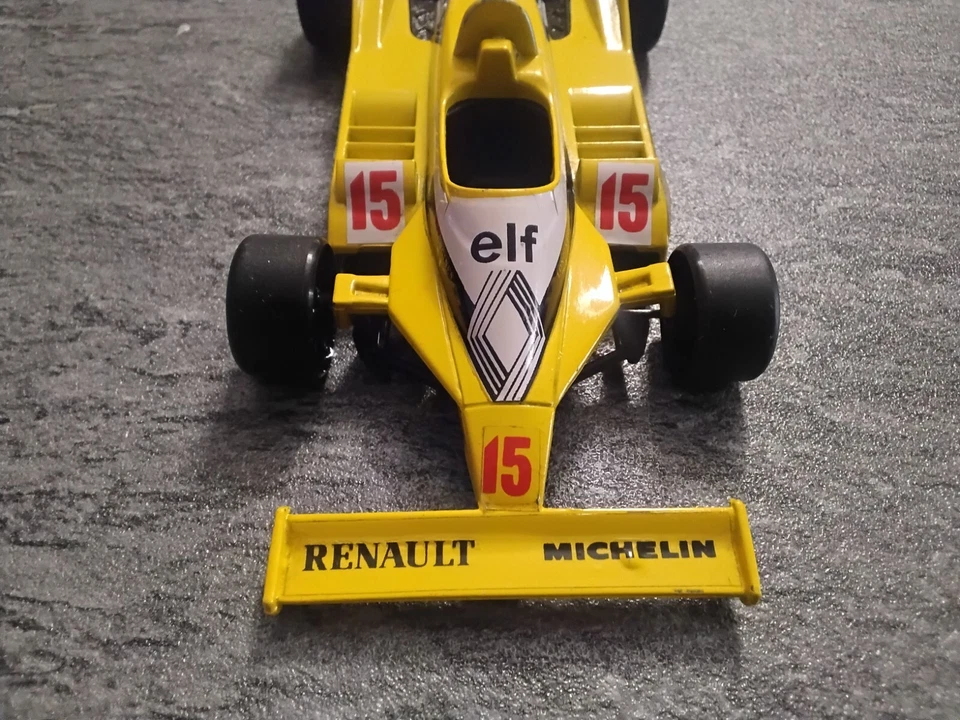 Modello F1 Polistil Renault RE 30 scala 1:23 gialla numero 15 - Immagine 3 di 4