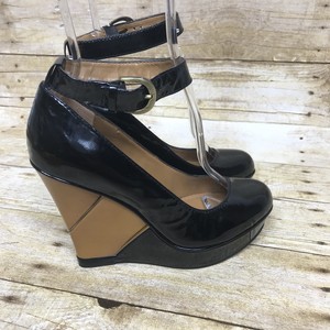 camel colored wedges