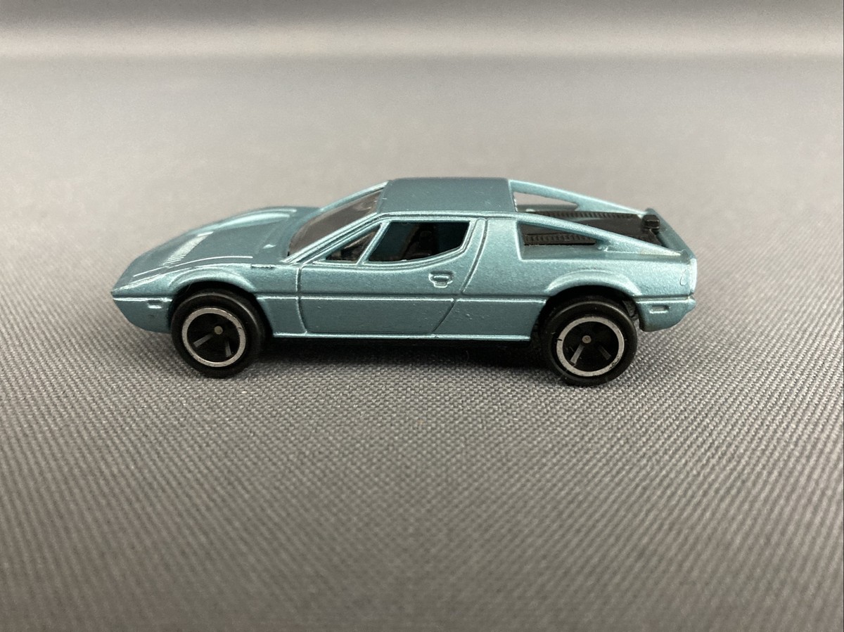 402-445 1/43 マセラティ Merak 3000 SS イエロー 402-445 1/43