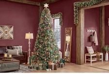 Home Accents Holiday 9' Sparkling Amelia Pine LED Pre-Lit Christmas Tree
