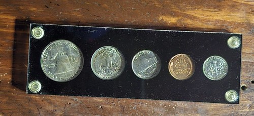 1953 US PROOF SET GEM UNCIRCULATED COINS IN CAPITAL PLASTIC HOLDER - 第 2/2 張圖片