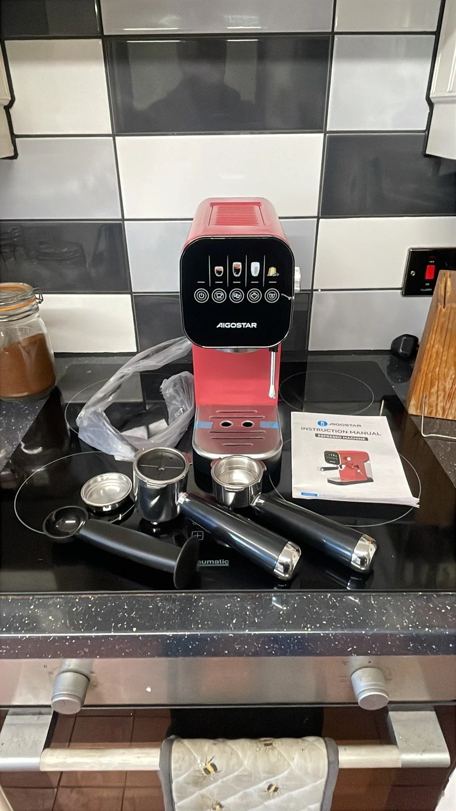 Aigostar Red 20Bar Espresso Machine for Capsule & Ground Coffee, Cappuccino