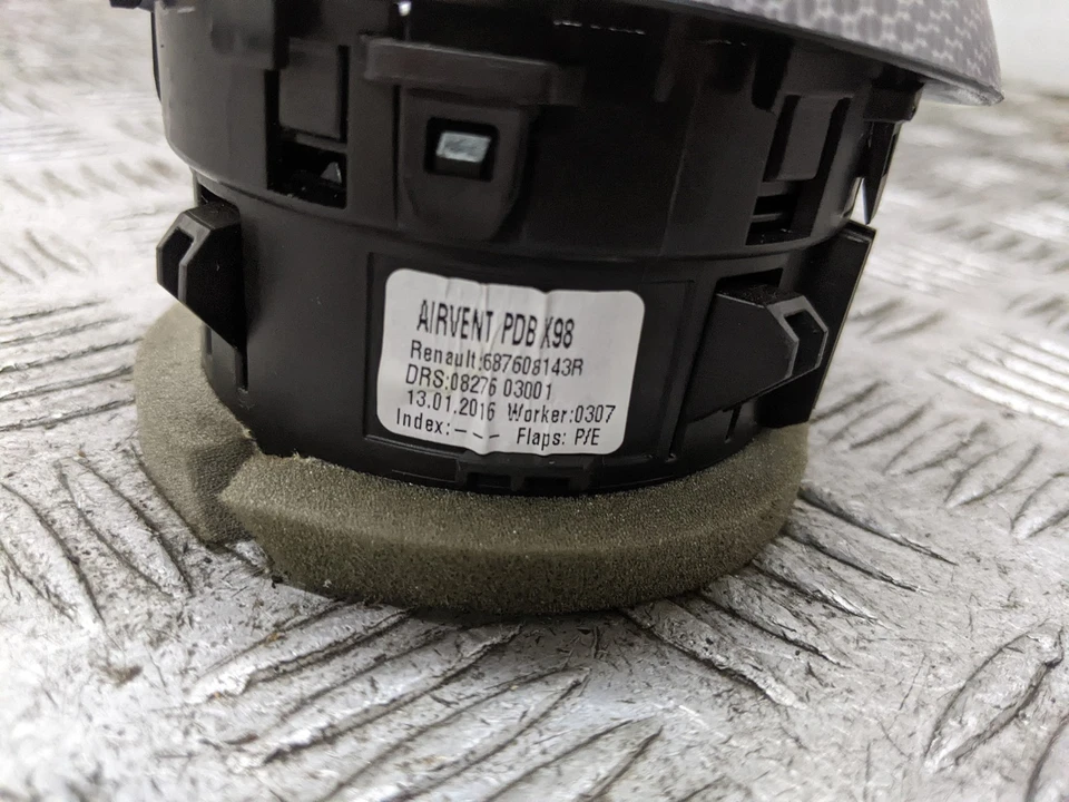 Ventilación de aire para tablero Renault Clio Iconic Tce MK4 2012-2019 687608143R Foto 3 de 3