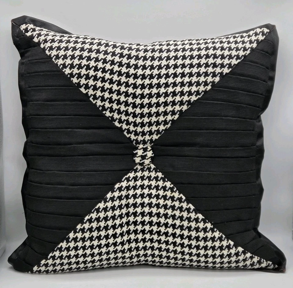 Juego de 2 almohadas decorativas Bella Rose pata de gallo negro blanco marfil Foto 3 de 4