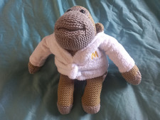 PG Tips Monkey 2014 White Dressing Gown With Gold M Logo  Soft Plush/Knitted Toy