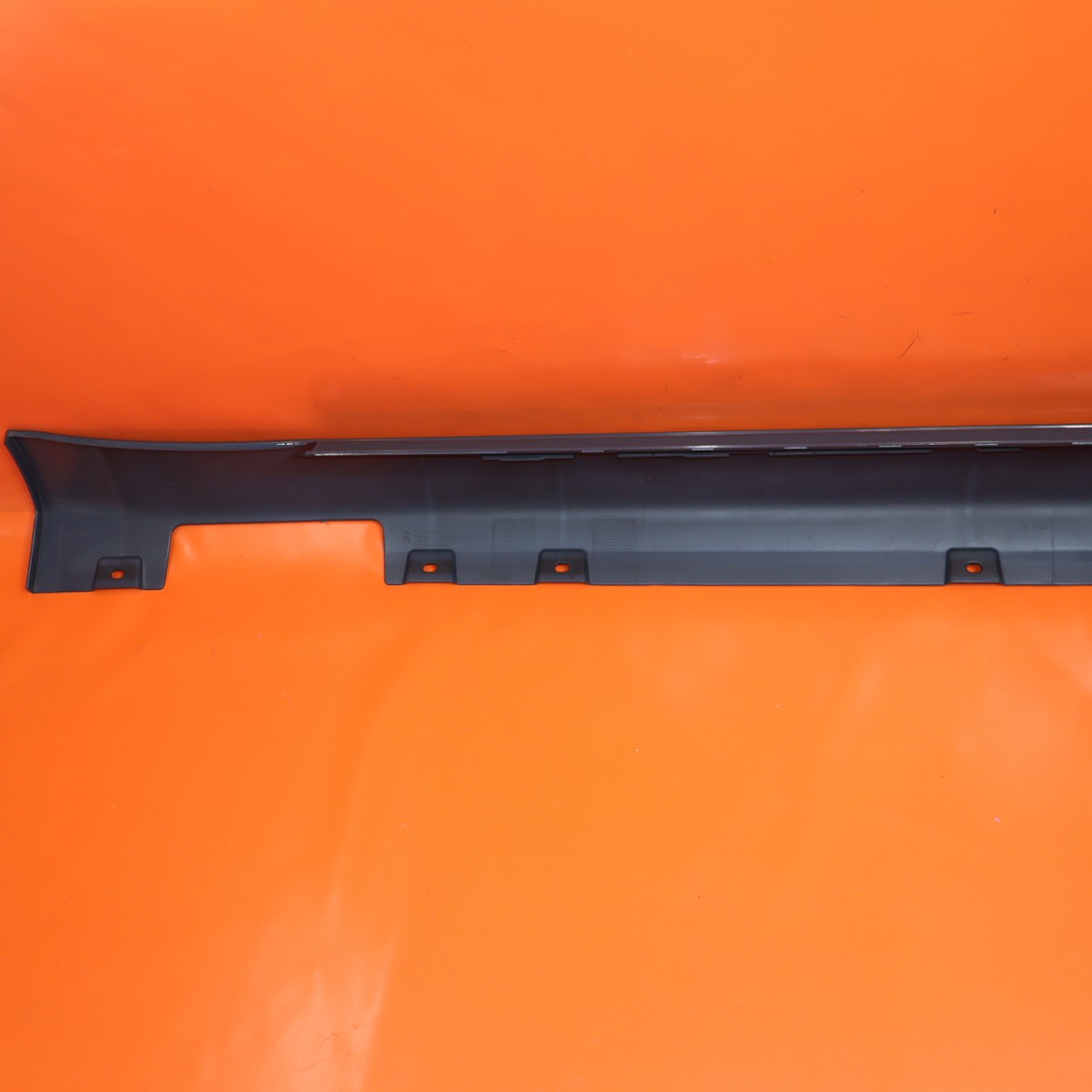 Rolls-Royce Wraith 2014-2018 Left Rocker molding P/N 51777301423