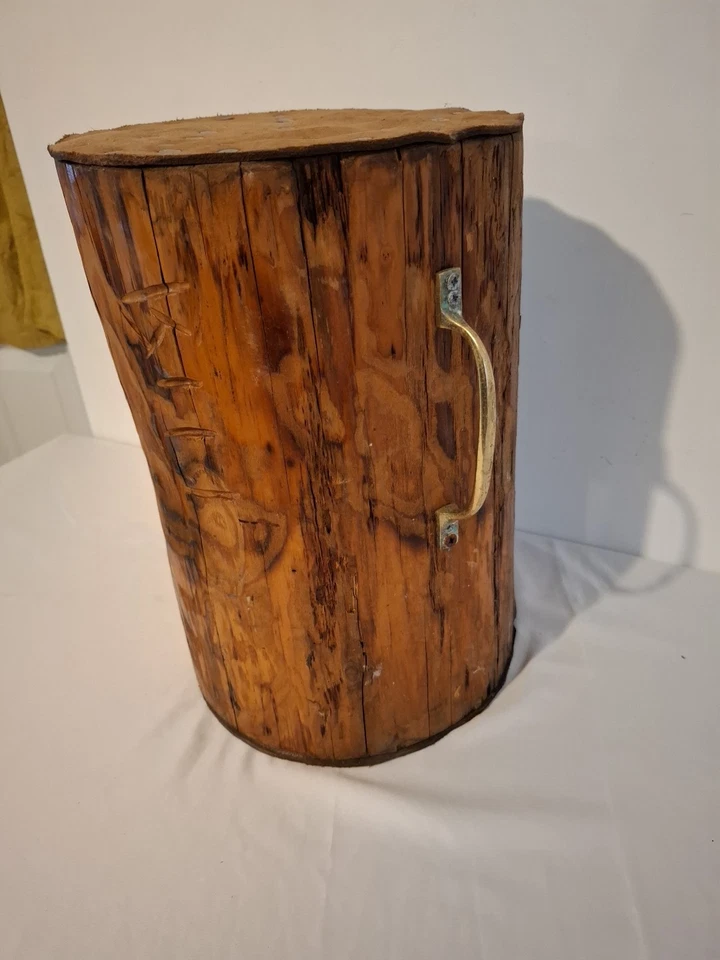 Solid Wooden log stool / side table natural finish, outside or indoors Tiki - Image 3 of 4