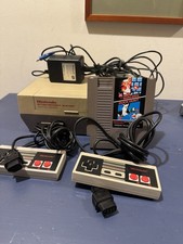 CONSOLE VINTAGE Nintendo ENTERTAINMENT SYSTEM  NESE-001 JAPAN 1985