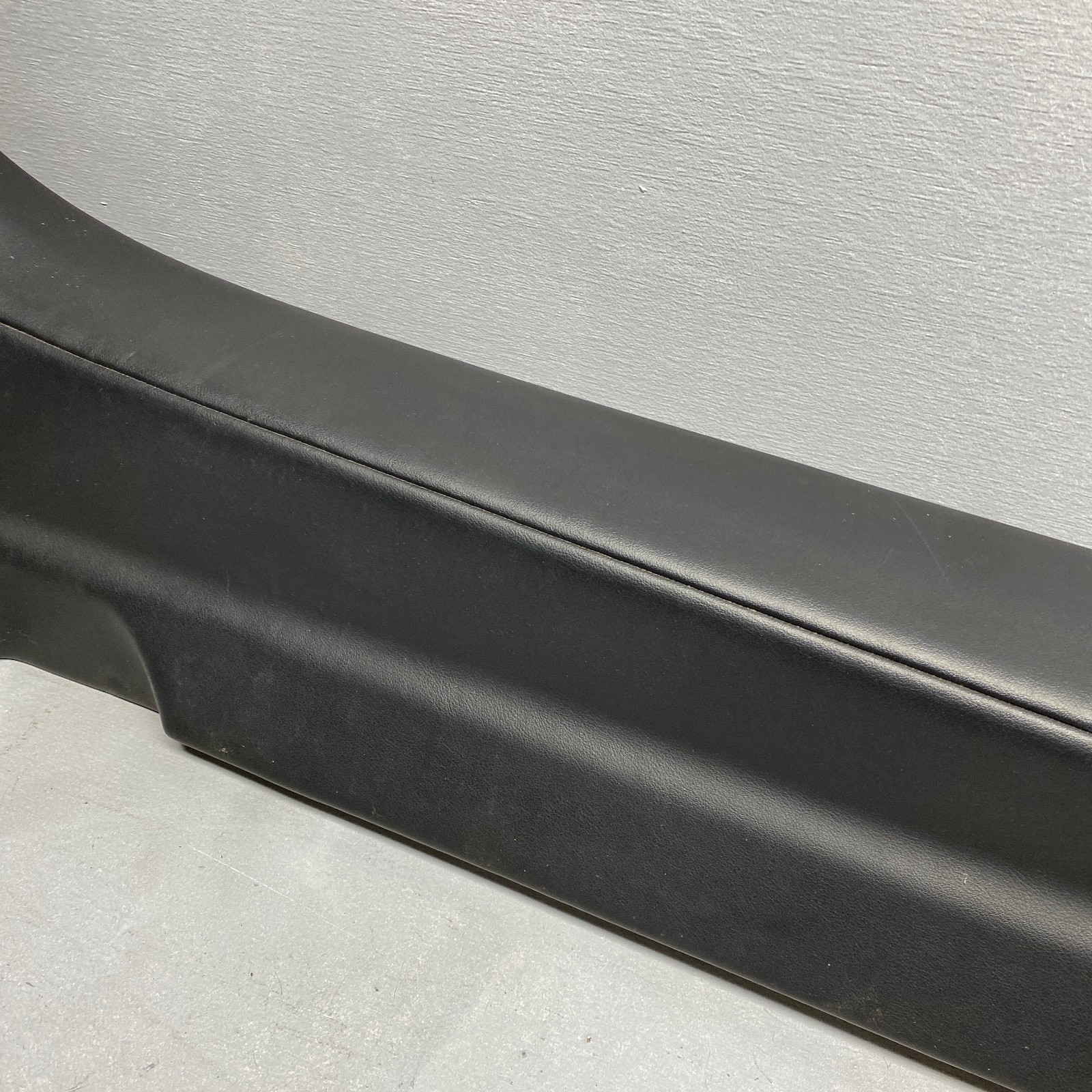 2018 Lamborghini Huracan Left Sill Trim Panel 4T1854903E