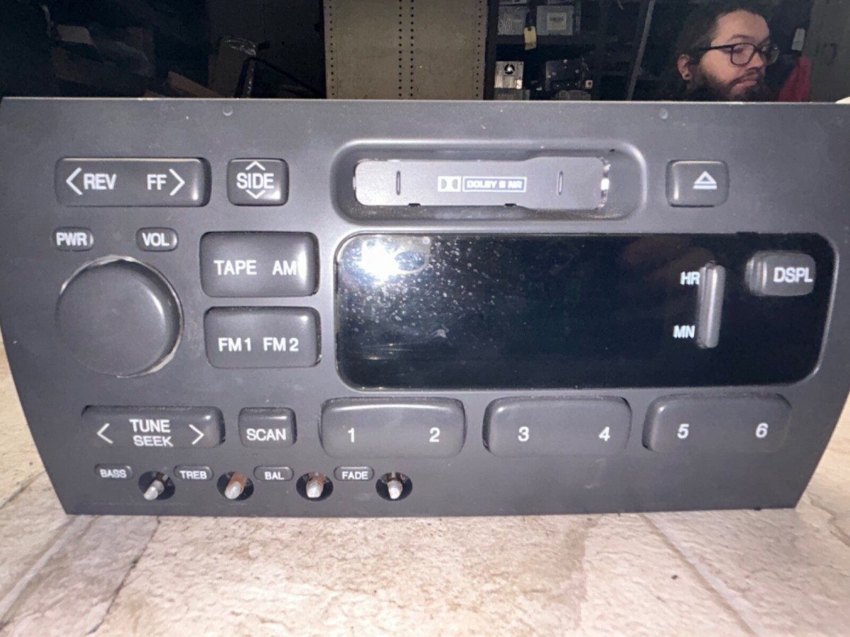 1996-1997 DEVILLE 1996 ELDORADO SEVILLE AM FM Radio Stereo