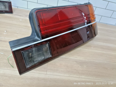 トヨタ AE86 バックライト 1983-1987 Toyota Corolla Levin AE86 Coupe Taillight Taillamp