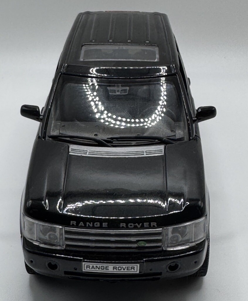 ミニチュア　ランドローバー　LAND ROVER　貴重品 Amazon.co.jp: ミニカー スケールモデルカー 1/18