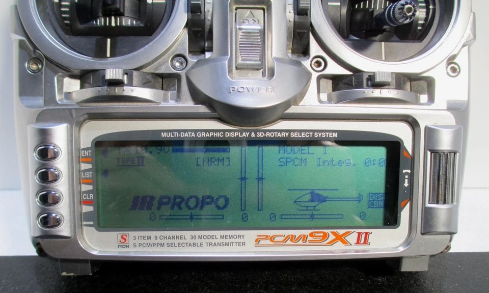 JR PCM9XII 9-channel 72MHz Transmitter, Receiver, Synthesizer Module Set Used - Image 2 of 4