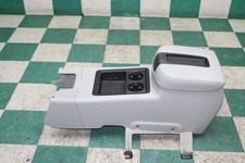07-14 Gm Suv Grey Leather Floor Center Console Armrest Lid Assy Oem Oe Wty Trim