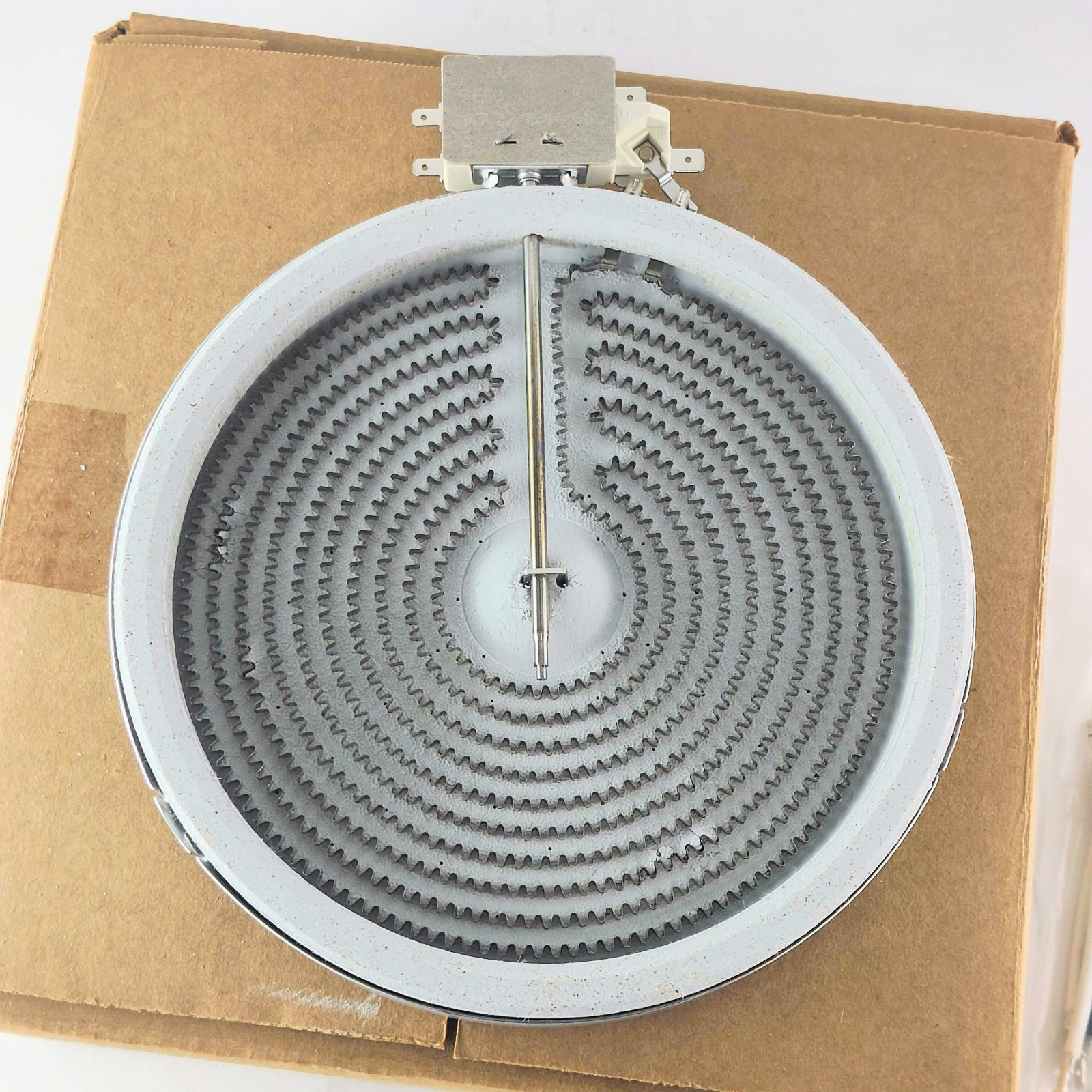 CMR775D18 Range Stove Radiant Burner Heating Element Eye 7 3/4" 1800W w Wire Kit