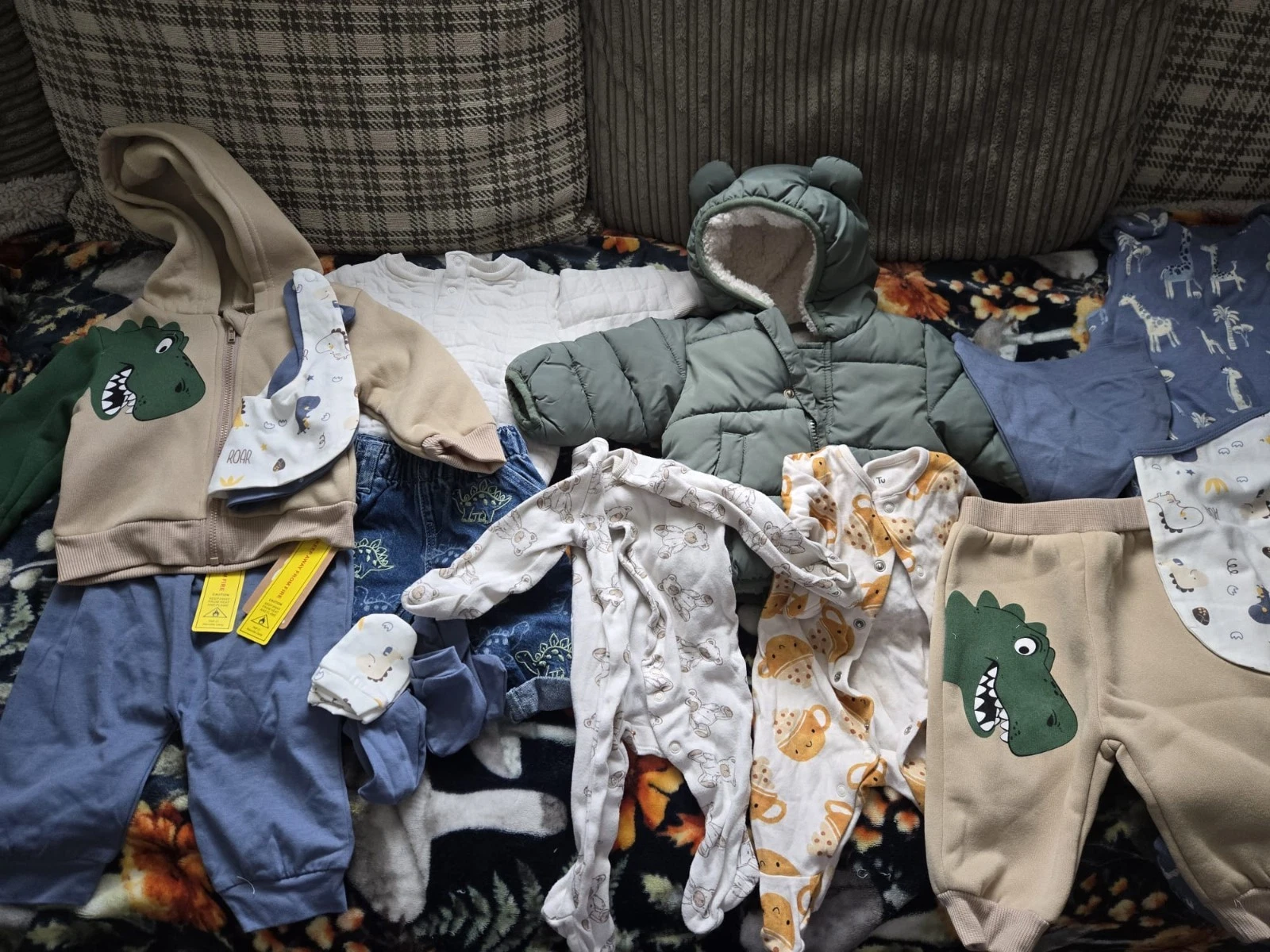 Huge Bundle Of Baby Boy Clothes 0-3-6months jackets coats babygrow shirts shorts