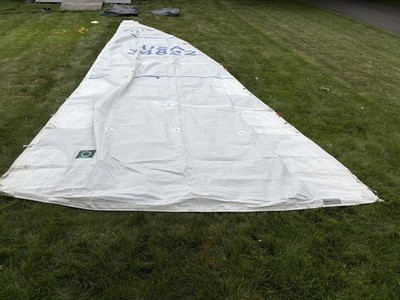 Main sail, C&C 27 MkV, 2' l9-11 uff, 10-5 foot, 3/8'' luff slides, Quantum