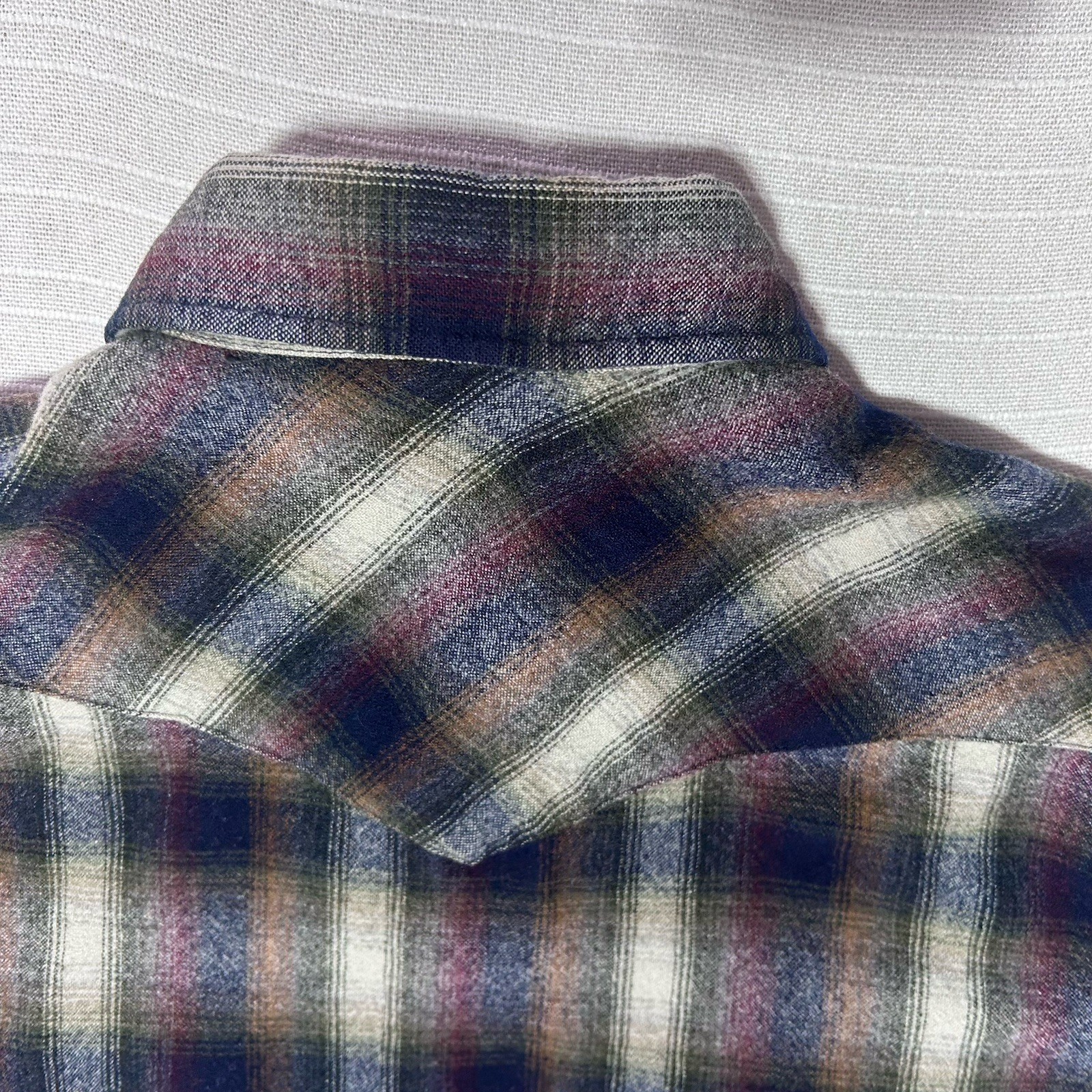 Pendleton 100% Virgin Wool Western Snap Shirt Men… - image 11