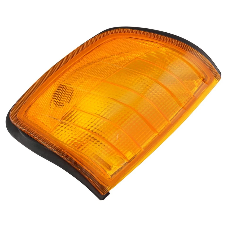 Left Corner Light Driver Side Fits 90-07 Freightliner 86-93 Mercedes-Benz - Image 4 of 4