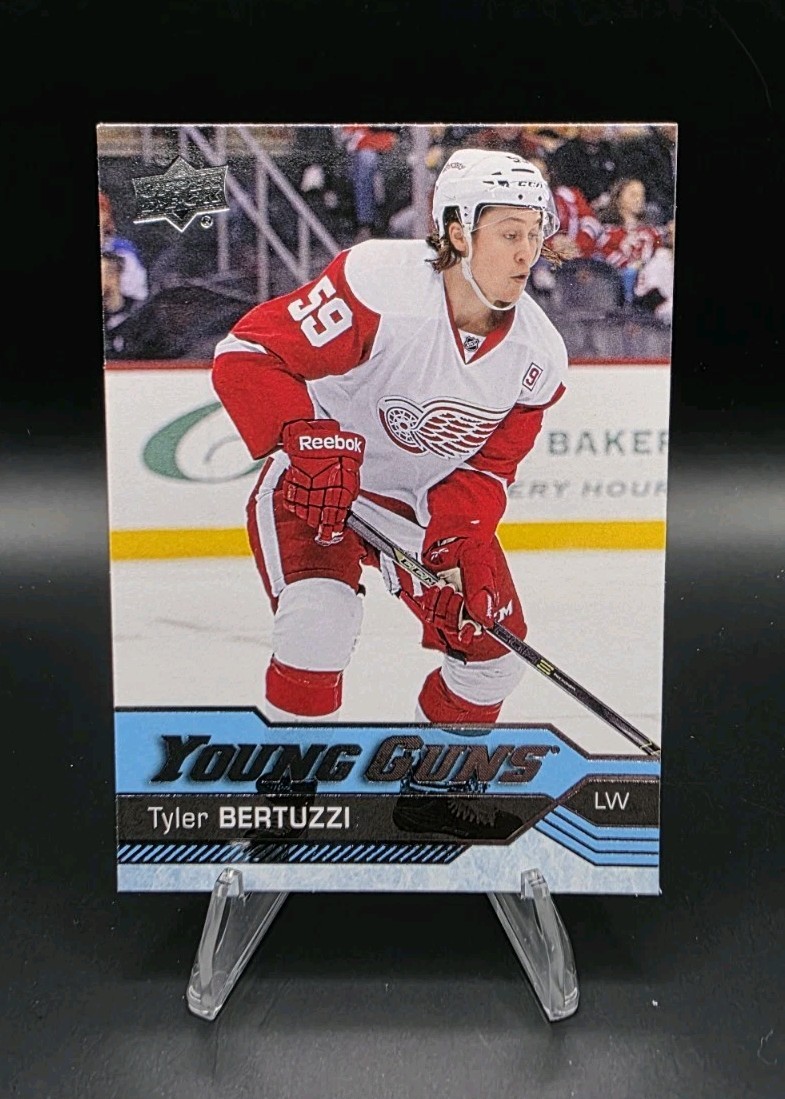 2016-17 Upper Deck Young Guns Tyler Bertuzzi #471 Rookie RC 