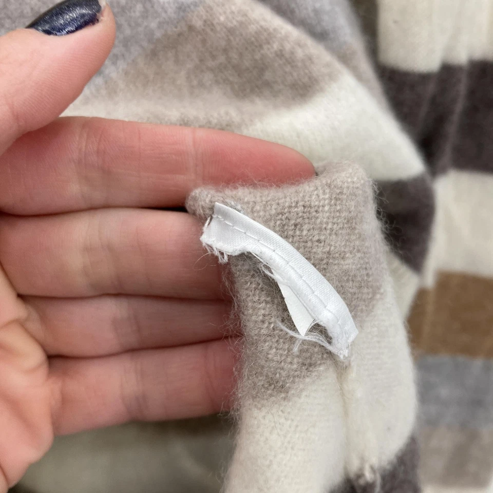 Suéter Charter Club Feminino Grande Bege Cinza Marrom Listrado Decote V 100% Cashmere - Imagem 3 de 4