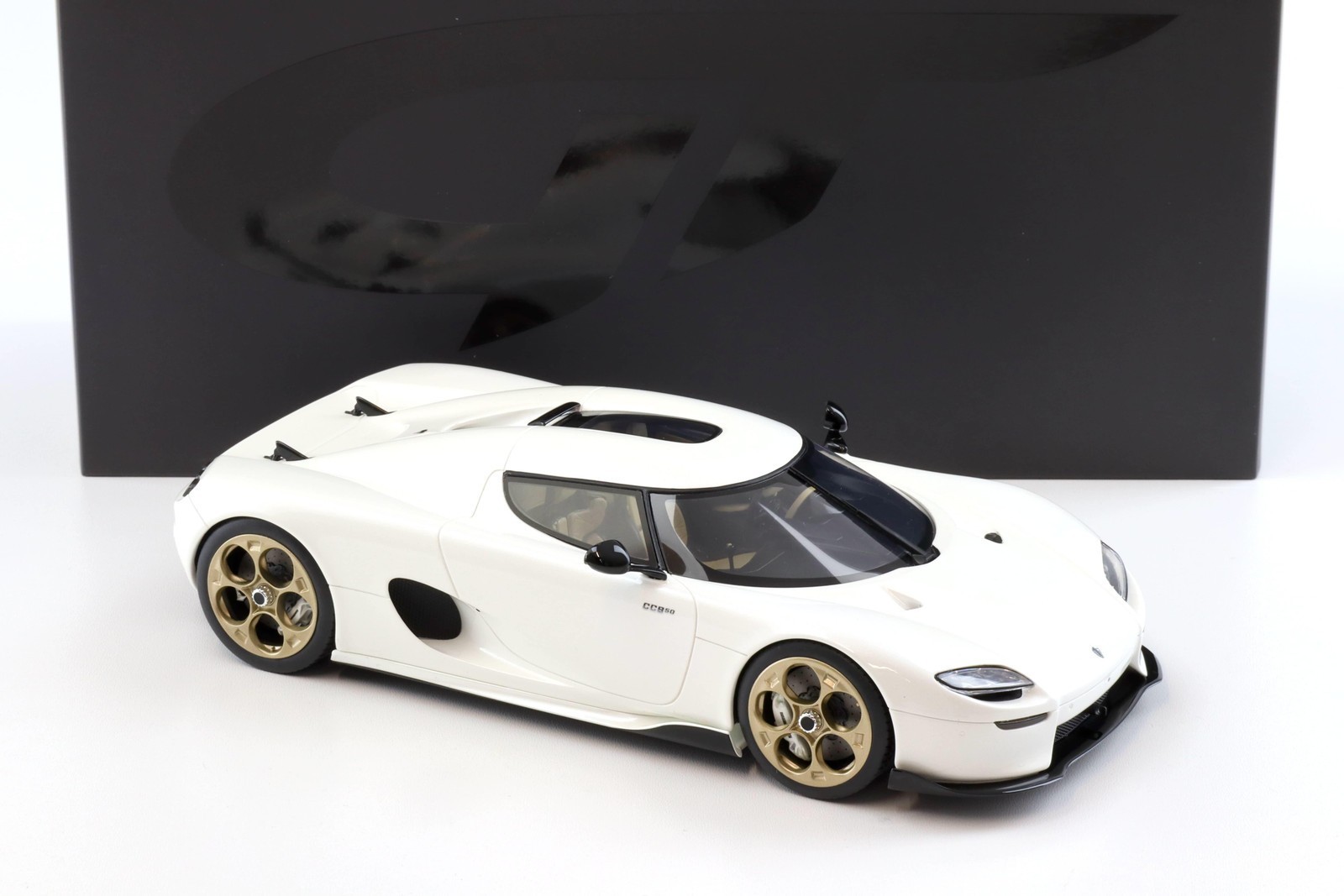 Koenigsegg CC850 Coupe 2024 GT Spirit GT903 voiture miniature blanc 1/18 - 3