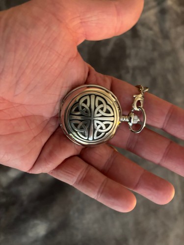 sgian dubh Celtic Knot Quartz Taschenuhr - Bild 5 von 15