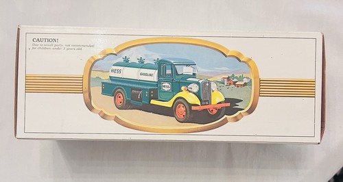 HESS 1982/1983 The First Hess Truck Gasoline Fuel Delivery ORIGINAL BOX VTG