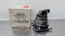 Eaton Cutler - Hammer 10250T3071 Selector Switch 2 Position 4-13 NEMA