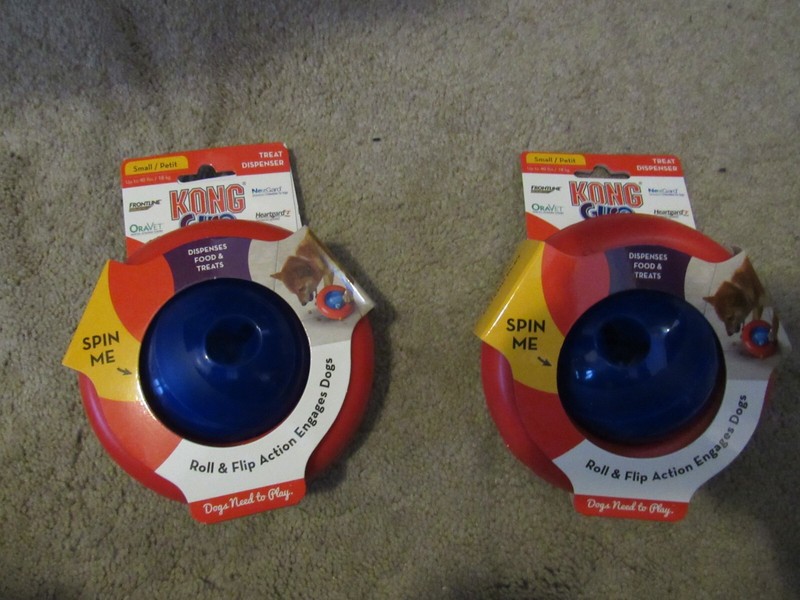 king gyro small pair / dog treat despensers new