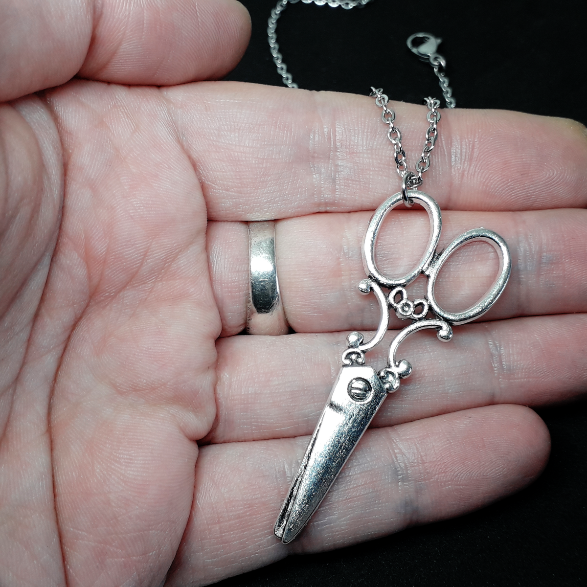 PikaLF Collana Uomo Con Ciondolo Forbice - Vintage Punk Rock, Catena 70 Cm, Regalo Per Parrucchieri, Barbieri E Sartorie