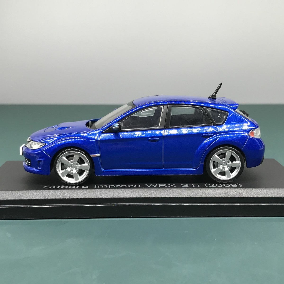 SUBARU IMPREZA WRX STI（GDB） ミニカー 1/43 1/43 スバル インプレッサ WRX タイプR Sti Ver.1997 GC8