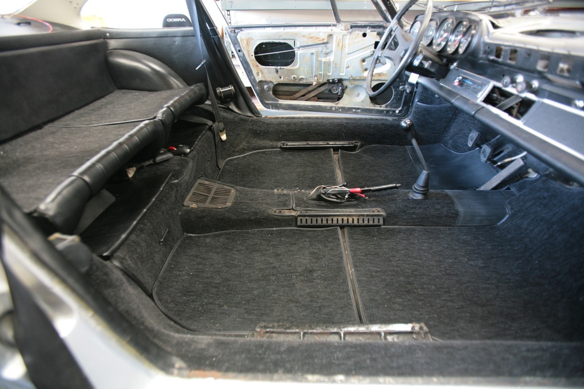 1965-1968 Porsche 911 / 912 German Hargaan Velour Carpet Kit