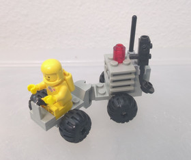 Vintage/Excellent LEGO Space Set 6823 Surface Transport Complete w/ Box, Manual