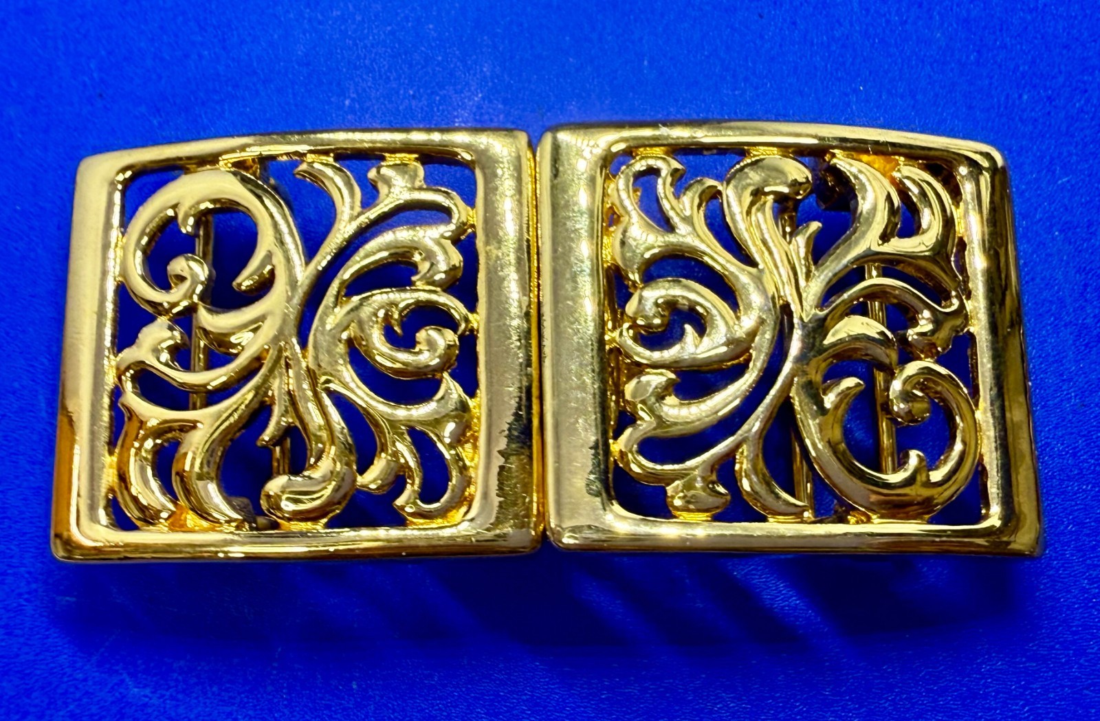 Modernest Square Openwork  Interlocking Two Piece… - image 1