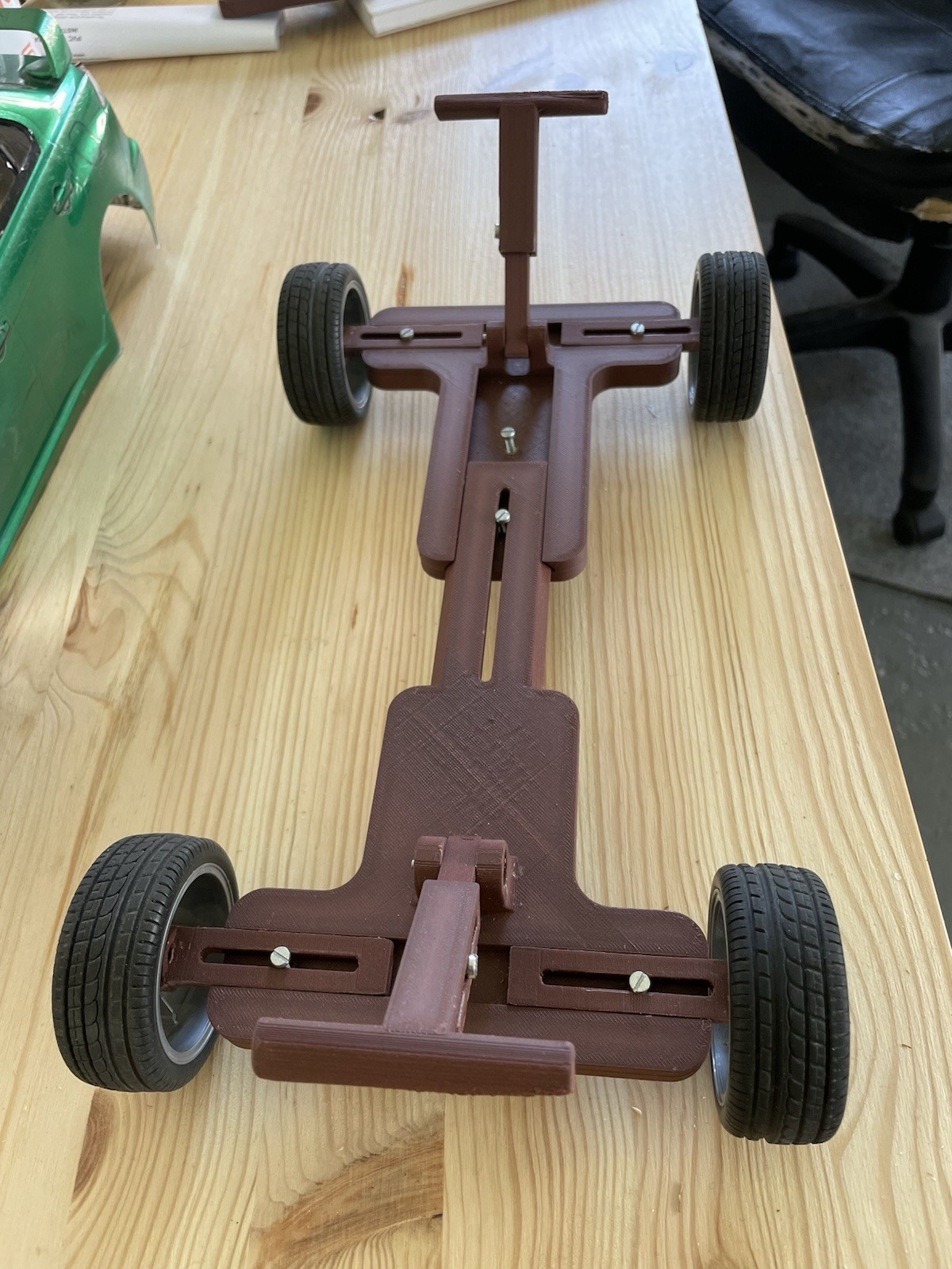 Support carrosserie RC 1/10 renforcé pour éviter les ruptures en choc